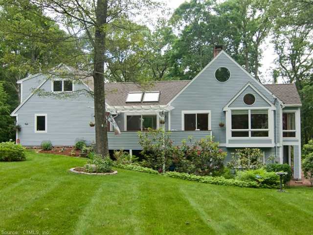 948 Moose Hill Rd, Guilford, CT 06437 - photo 1