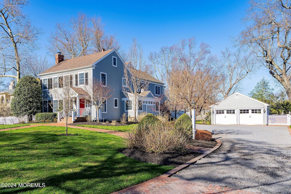 07-House and Garage 1