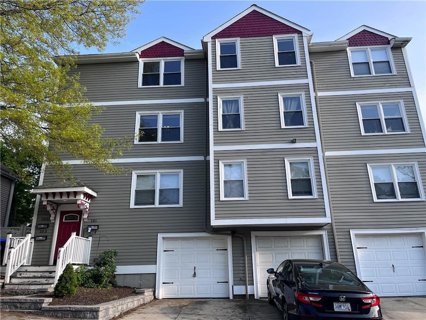103 Grandview St unit 2, Providence, RI 02906 - photo 1