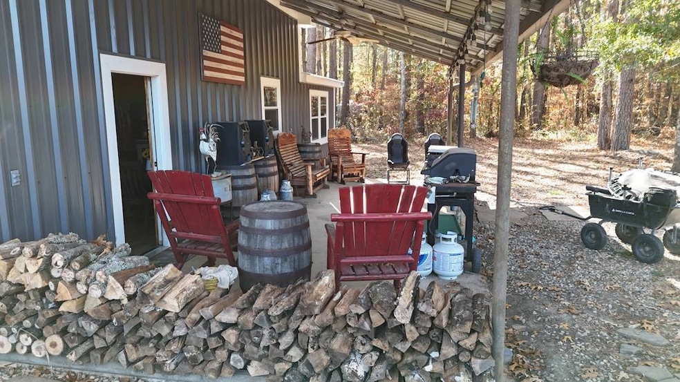 181002 Apache Rd, Rattan, OK 74562 - photo 1