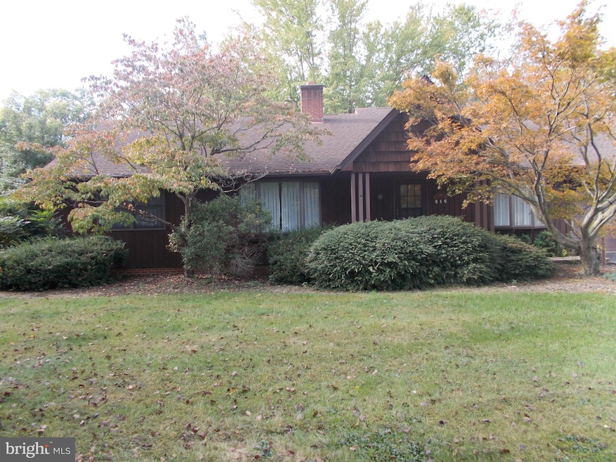 414 Jefferson St, Woodstock, VA 22664 - photo 1