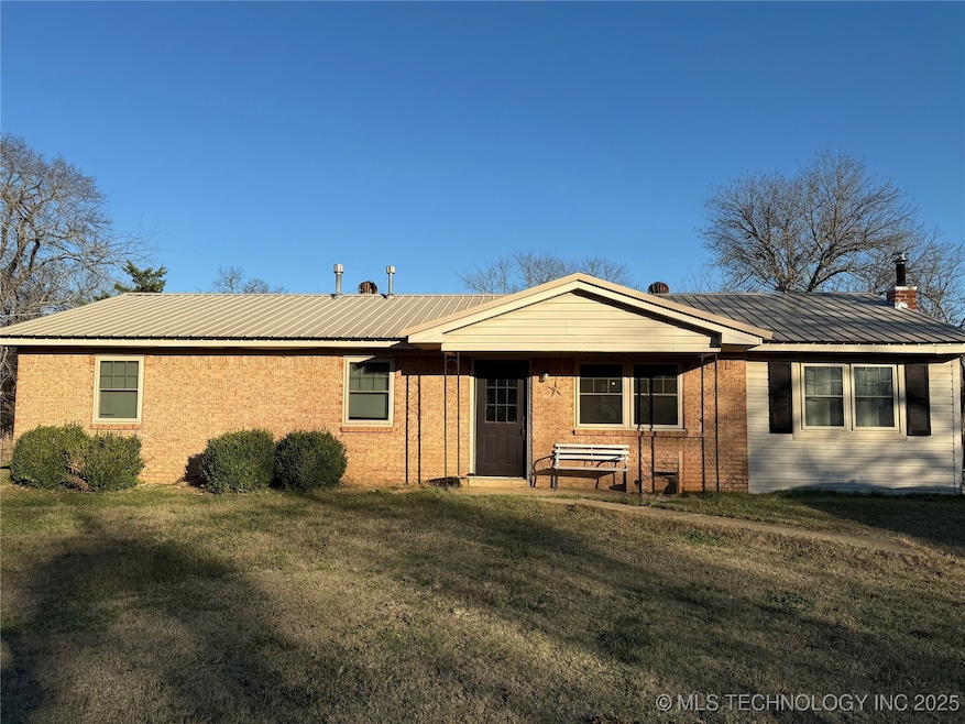 3810 N Truett Ln, Bromide, OK 74530 - photo 1