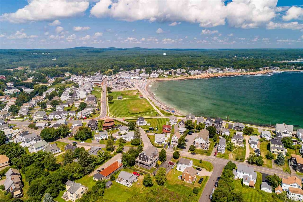 25 Broadway unit 3, York, ME 03909 - photo 1