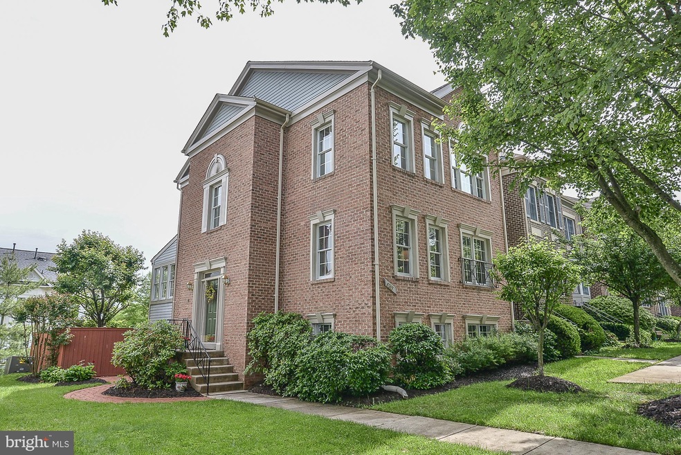 6315 Tisbury Dr, Burke, VA 22015 - photo 1