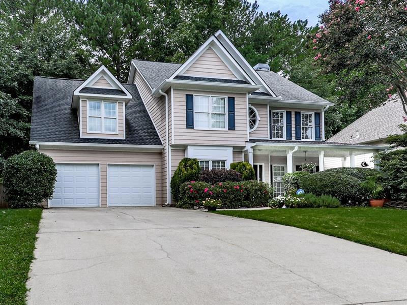 Welcome home to this Grace Meadows home in Smyrna 