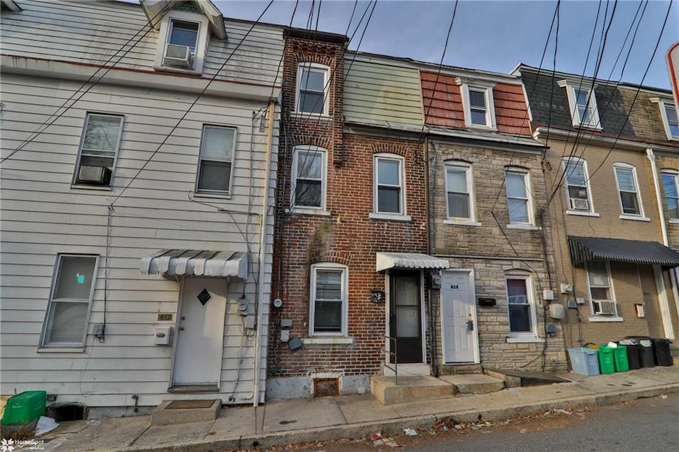412 N Spruce St, Allentown, PA 18102 - photo 1