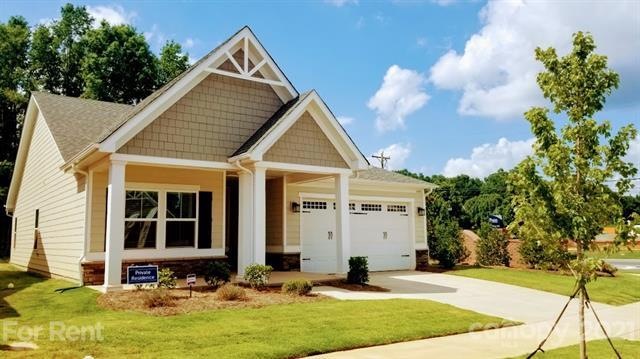Craftsman style ranch home in the desirable community of Mint Hill Commons