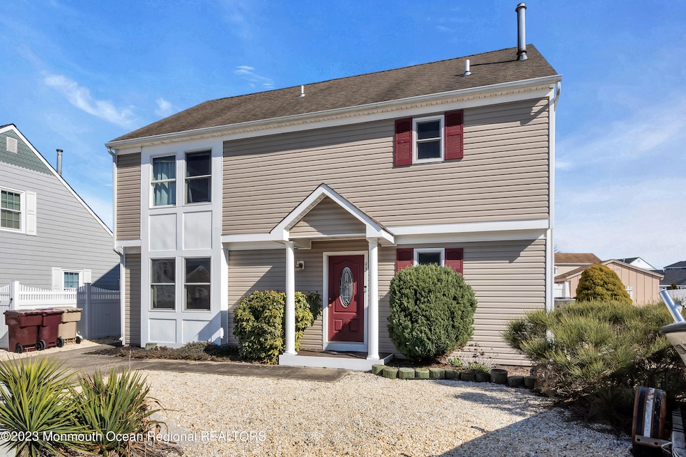 93 Wind Jammer Ct, Bayville, NJ 08721 - photo 1