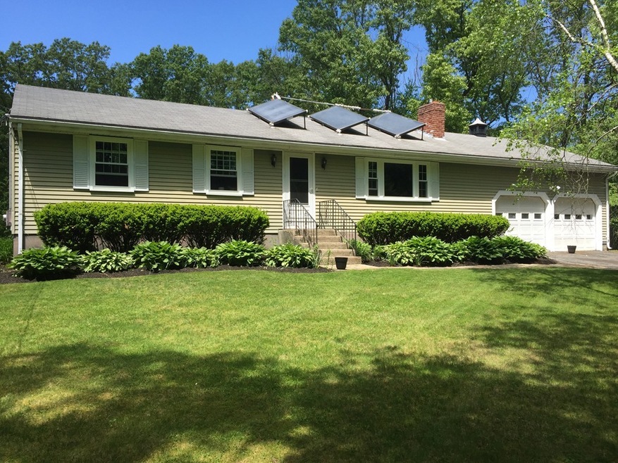 155 Chestnut St, Uxbridge, MA 01569 - photo 1