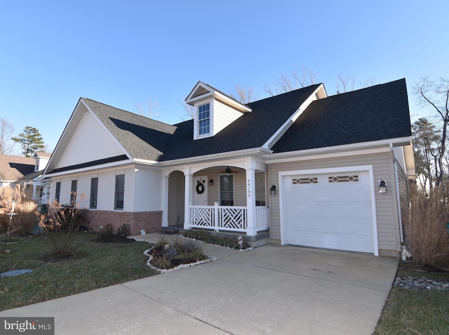 44186 Honeysuckle Ln, California, MD 20619 - photo 1