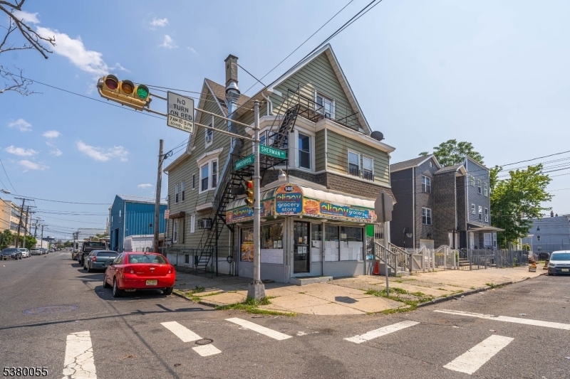 146 Sherman Ave, Newark, NJ 07114 - photo 1