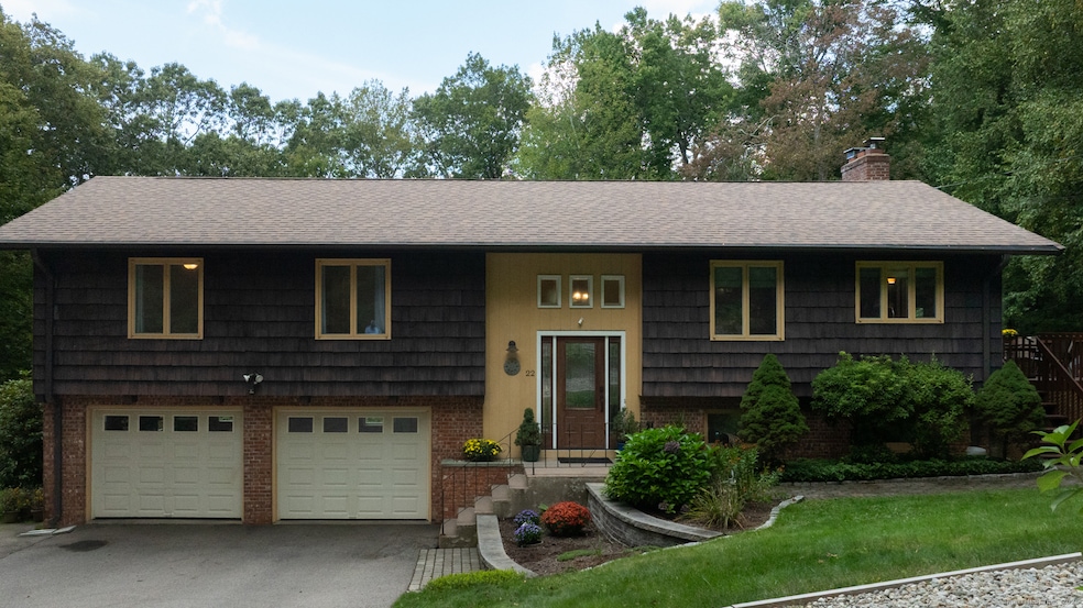 22 Tunxis Trail, Bolton, CT 06043 - photo 1