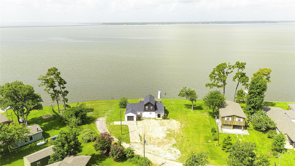 Welcome to 810 W Cattle with Wide Open Water Views