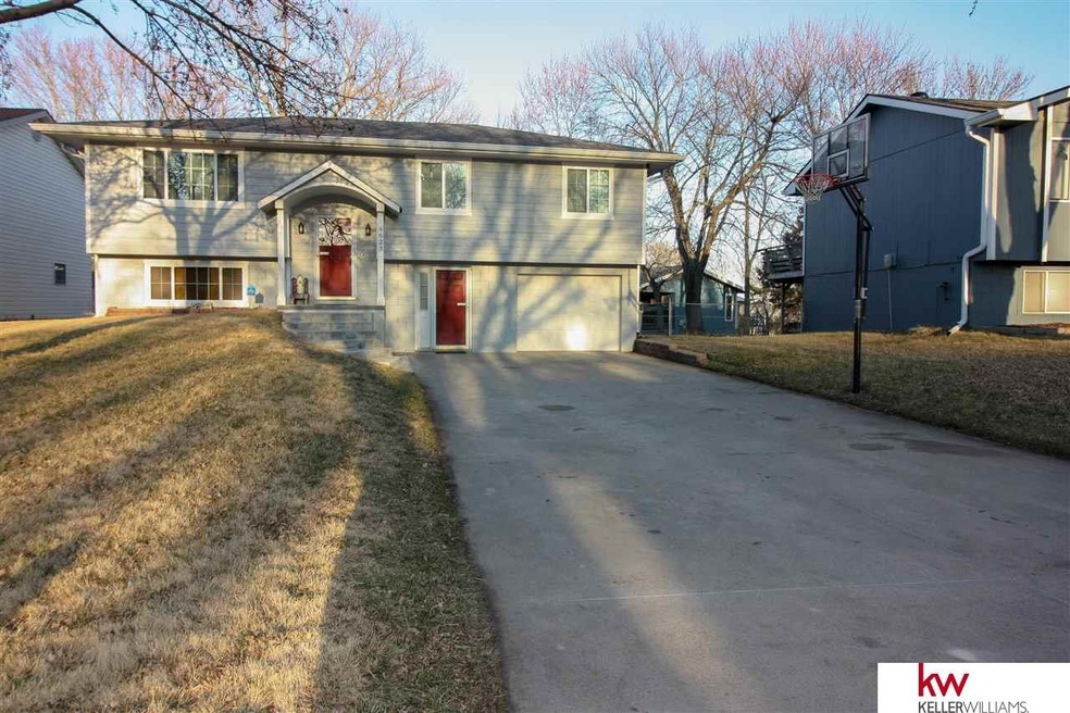 4623 N 130th Cir, Omaha, NE 68164 - photo 1