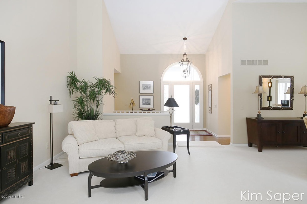 4893 N Quail Crest Dr SE unit 130, Grand Rapids, MI 49546 - photo 1