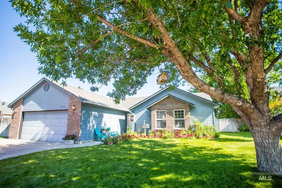 444 Fall Dr, Nampa, ID 83686 - photo 1