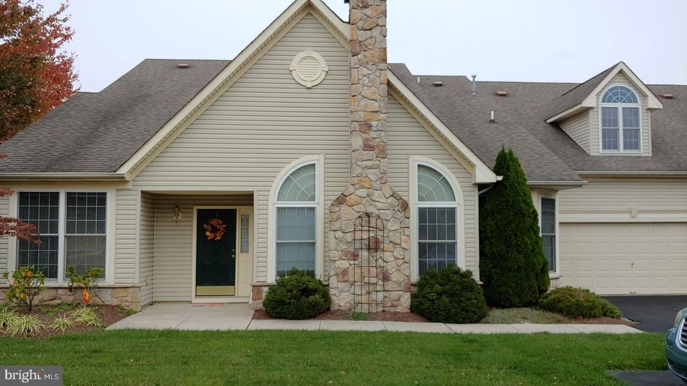 812 Persimmon Ln unit V145, Langhorne, PA 19047 - photo 1