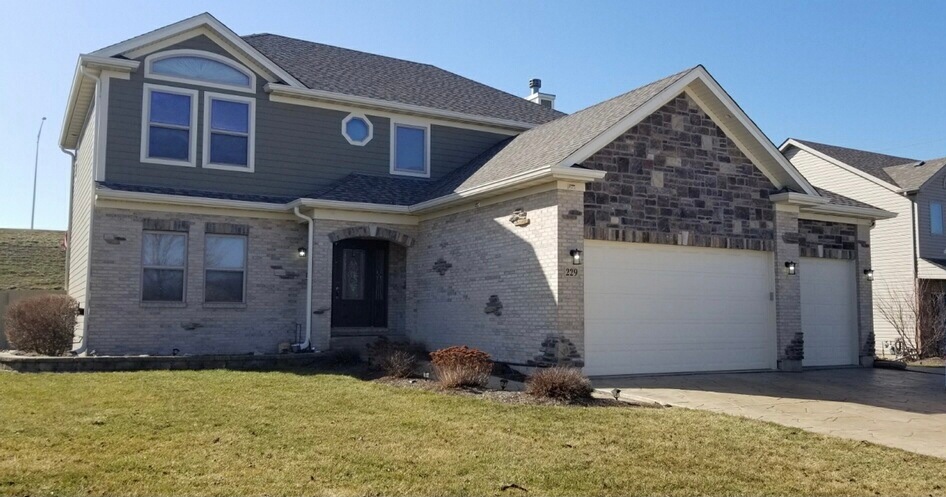 229 Wolverine Dr, Oswego, IL 60543 - photo 1