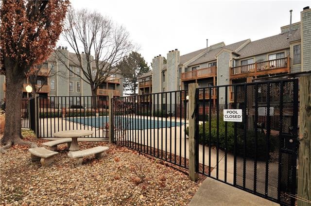 12019 W 58th Place unit K, Shawnee, KS 66216 - photo 1