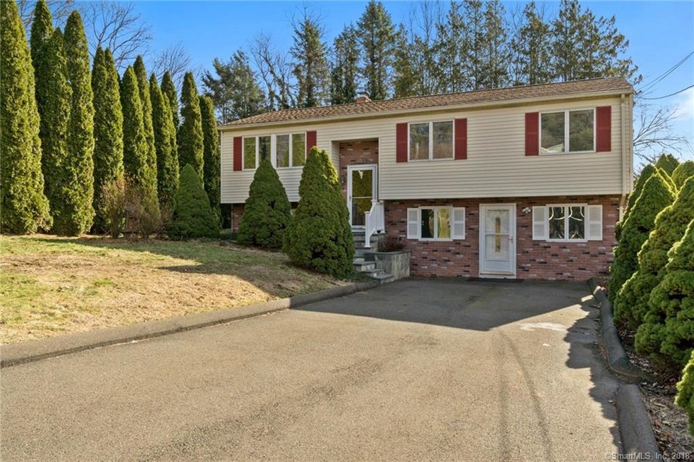 19 W Hill Terrace, Naugatuck, CT 06770 - photo 1