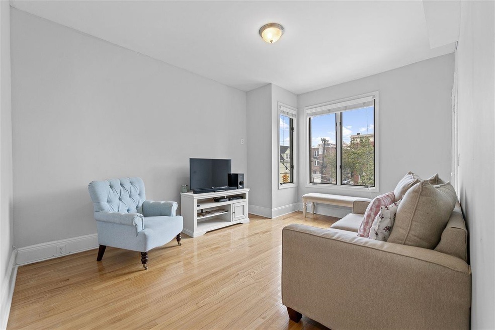 202 Shippen St unit 2, Weehawken, NJ 07086 - photo 1