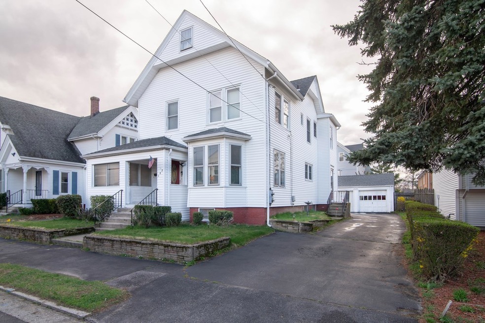 147 Orchard St, Cranston, RI 02910 - photo 1