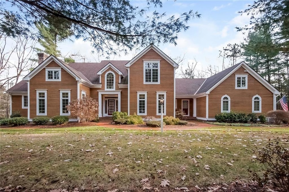 10 Whitman Pond Rd, Simsbury, CT 06070 - photo 1