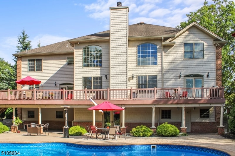 15 Briarheath Ln, Clark, NJ 07066 - photo 1