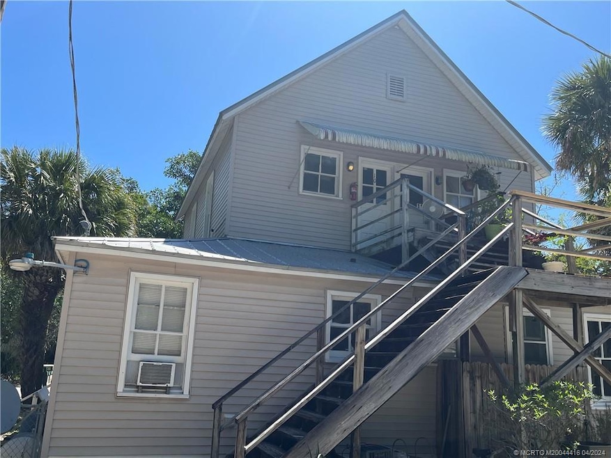 2172 NE Poinciana Terrace unit 10, Jensen Beach, FL 34957 - photo 1