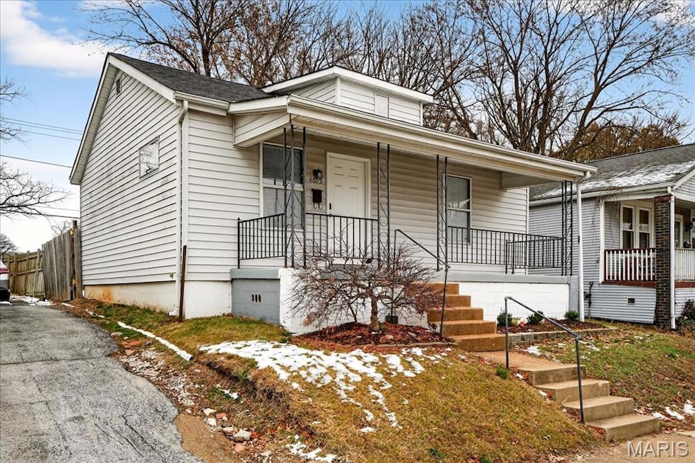 4695 Primm St, Saint Louis, MO 63116 - photo 1