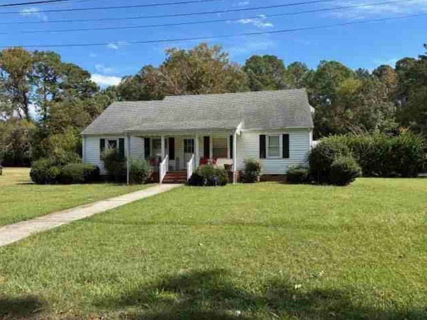 407 Brownell St, Weldon, NC 27890 - photo 1
