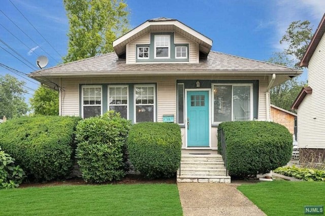 118 Chestnut St, Rochelle Park, NJ 07662 - photo 1