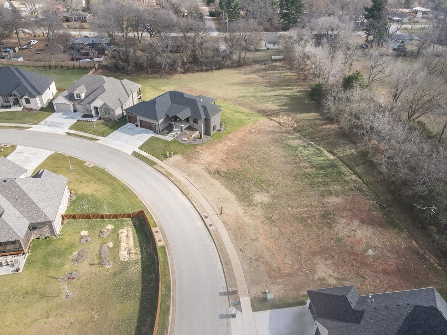 4724 E Forest Trails Dr-11