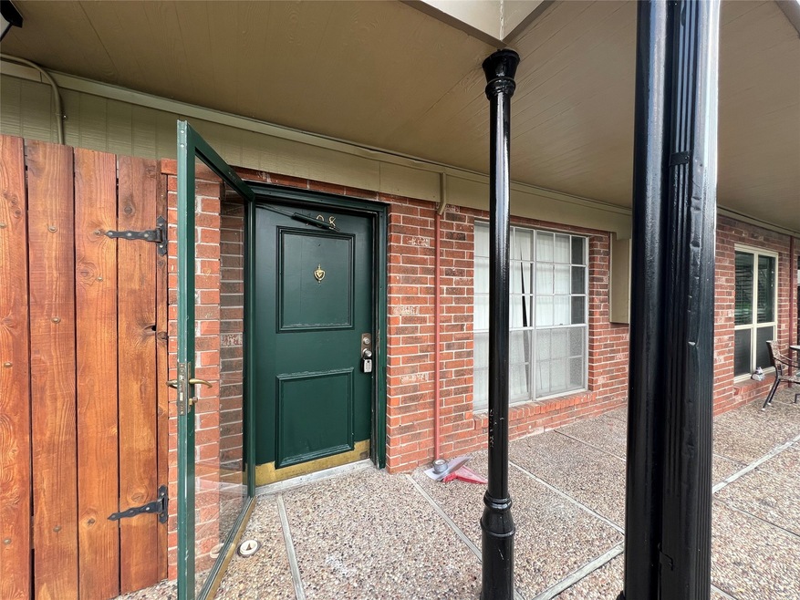 11540 Chimney Rock Rd unit 108, Houston, TX 77035 - photo 1
