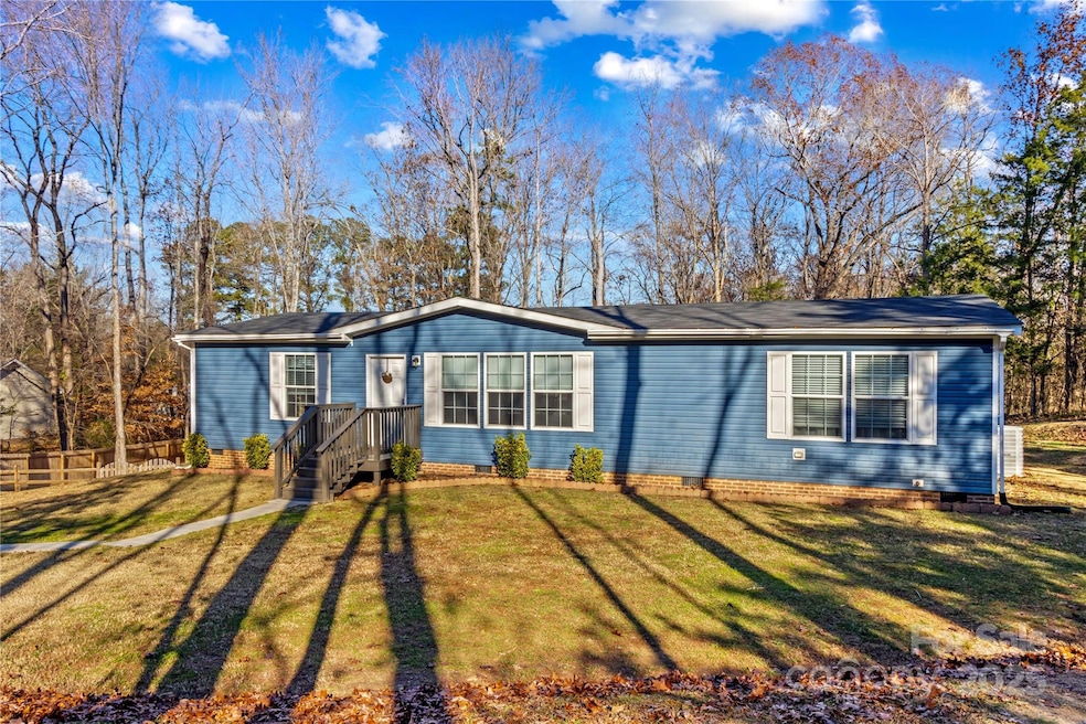 5900 Raintree Cir, Concord, NC 28027 - photo 1