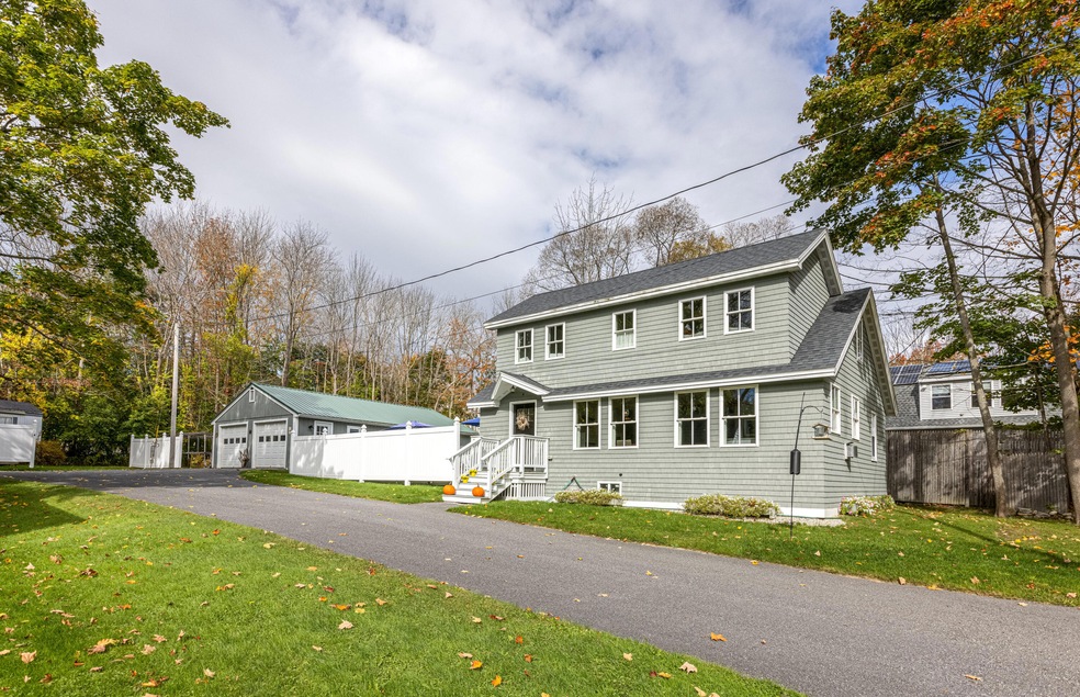 4 Hale Dr, Freeport, ME 04032 - photo 1