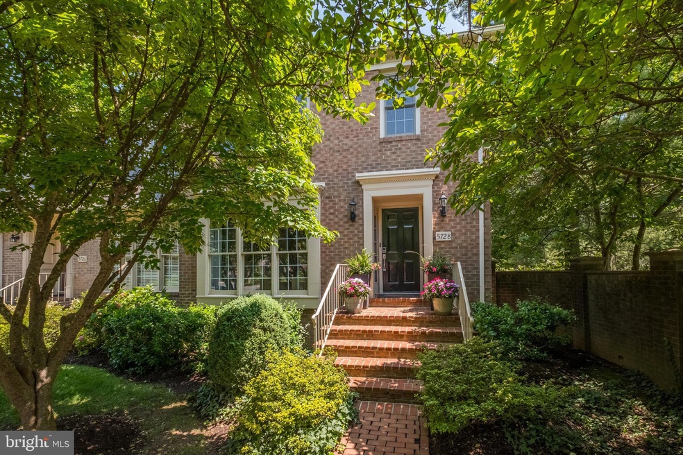 5728 Brewer House Cir, Rockville, MD 20852 - photo 1