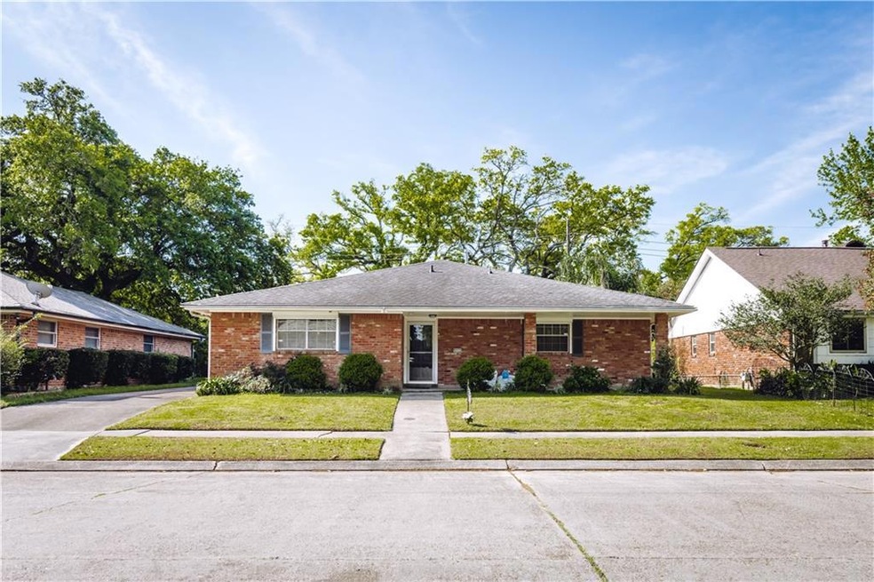 Welcome to 5711 Carlisle!