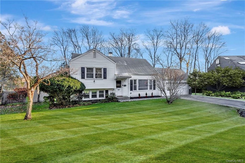 22 Harvard Ln, Hastings On Hudson, NY 10706 - photo 1