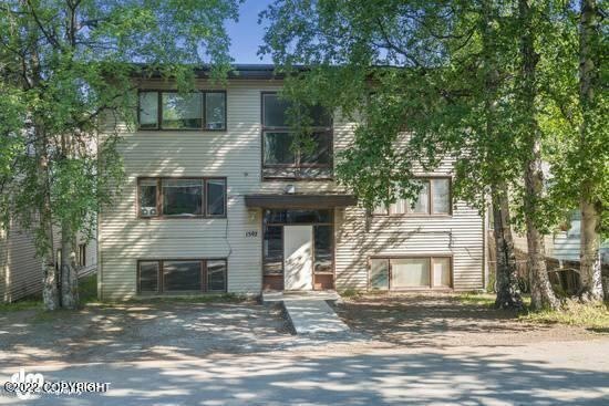 1509 W 45th Ave unit 4, Anchorage, AK 99503 - photo 1