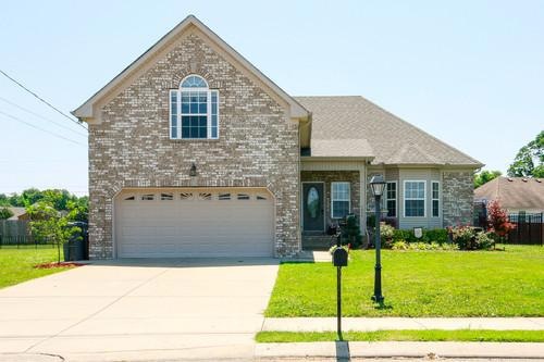 Beautiful Brick Home And Nicely Landscaped!