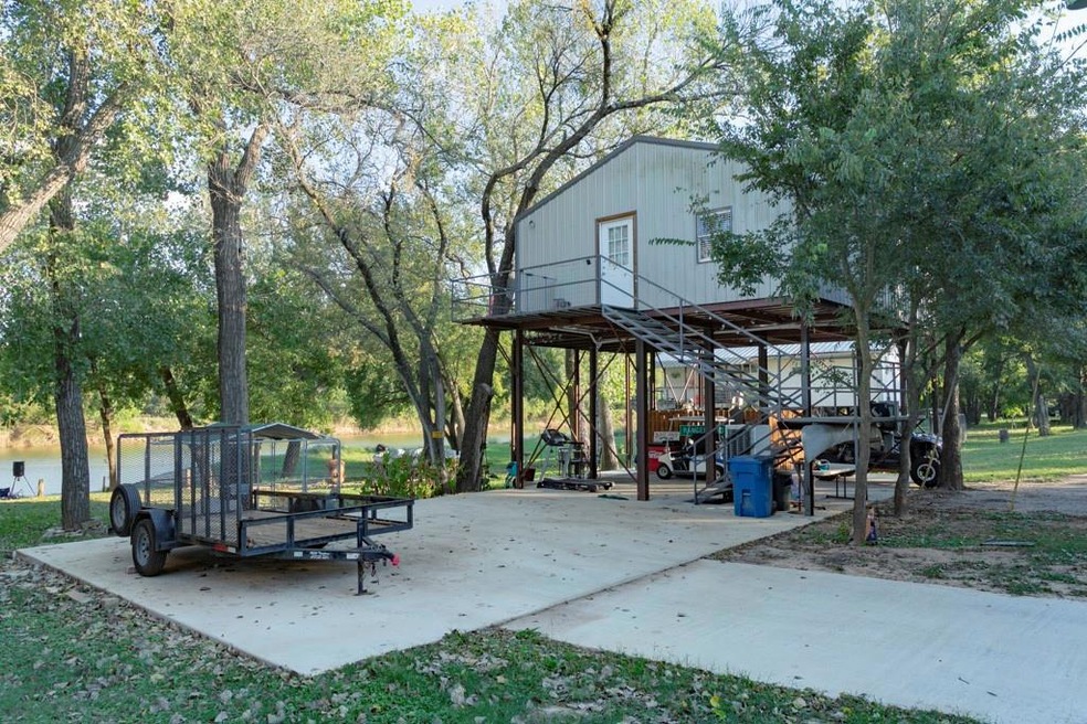 7185 Horseshoe Bend Trail, Weatherford, TX 76087 - photo 1