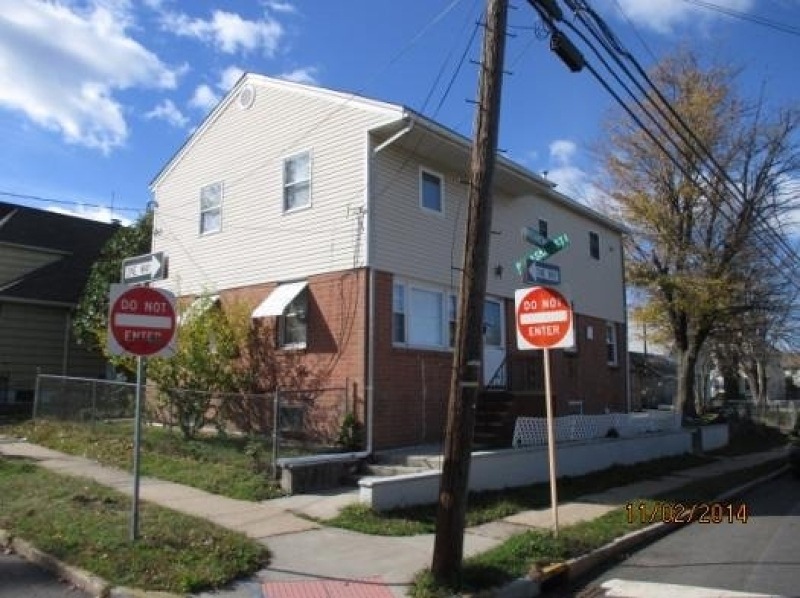 649 Pulaski St, Elizabeth, NJ 07202 - photo 1