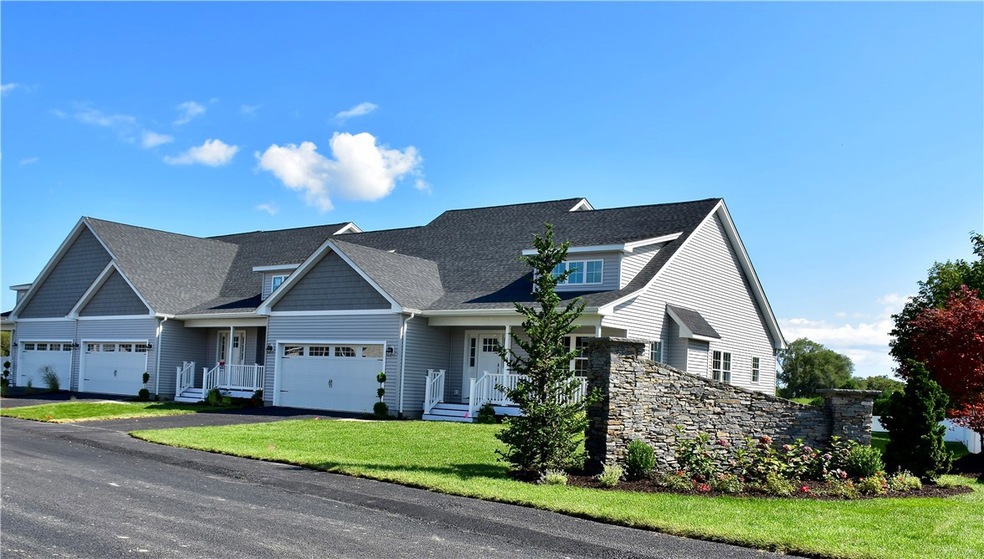 11 Thelma Ln unit 9, Middletown, RI 02842 - photo 1