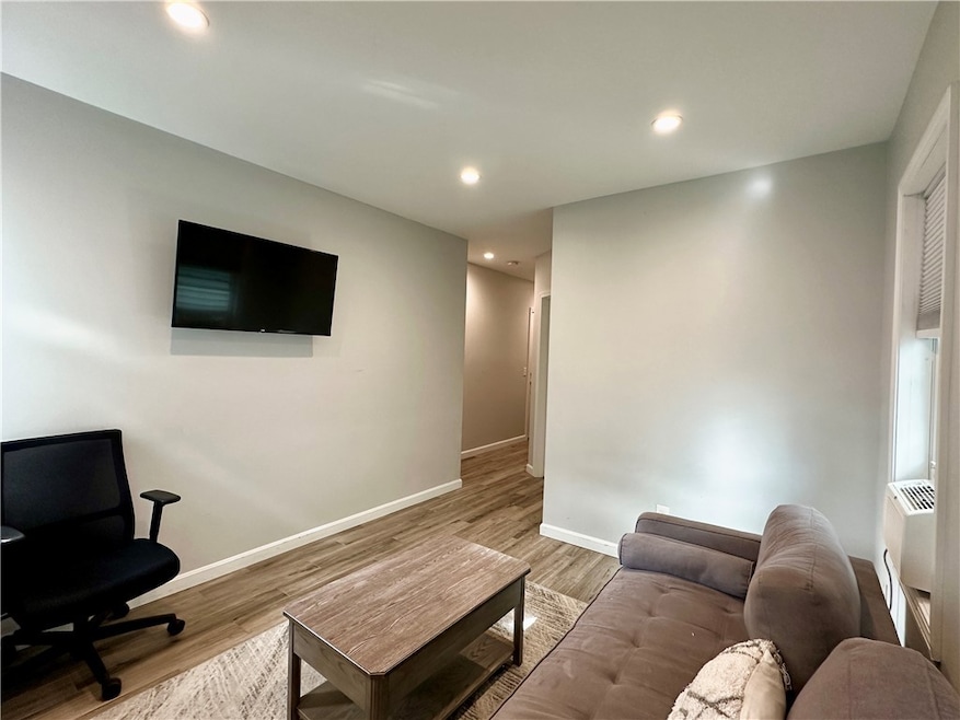 29 Ann St unit 3, Newport, RI 02840 - photo 1