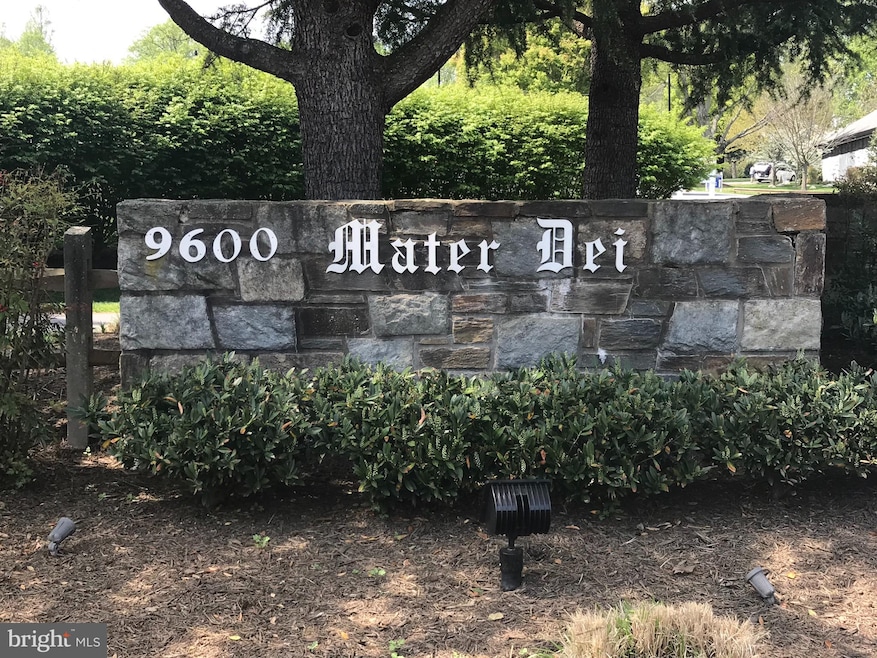 9605 Weathered Oak Ct, Bethesda, MD 20817 - photo 1