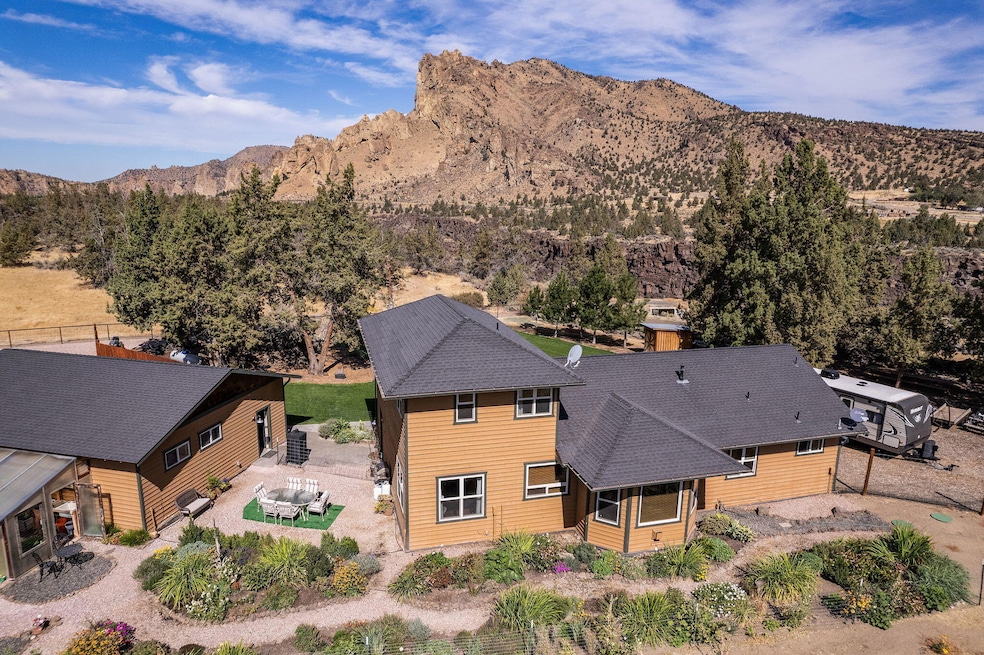 3885 NE Xenolith St, Terrebonne, OR 97760 - photo 1