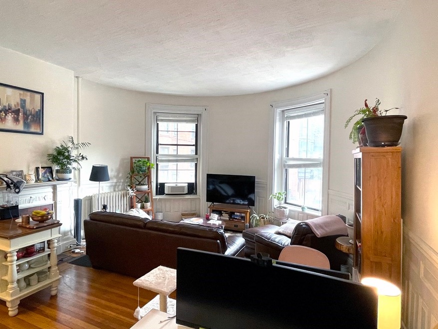 501 Beacon St unit 4, Boston, MA 02215 - photo 1