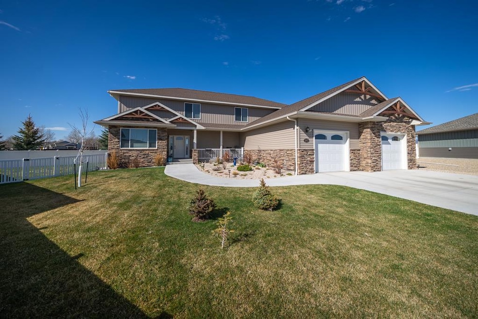 3203 Owens Ave, Cody, WY 82414 - photo 1