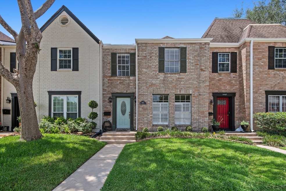 14425 Misty Meadow Ln, Houston, TX 77079 - photo 1